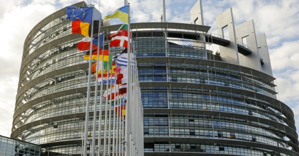 Европа обсуждает, какой ответ ЕС на обязанности США быть