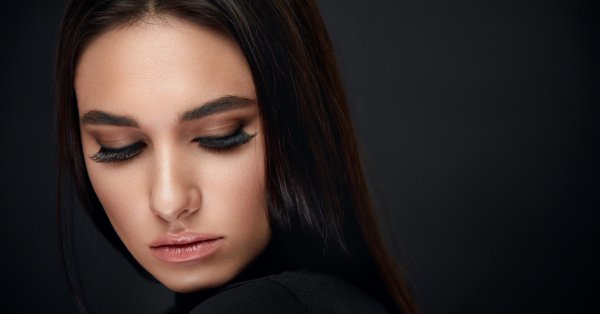 Blurred Makeup - новая тенденция моды для весенней красоты