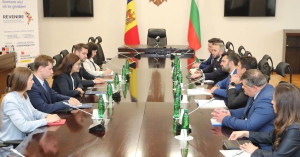 Болгария плотно отстает от Молдовы на пути к ЕС
