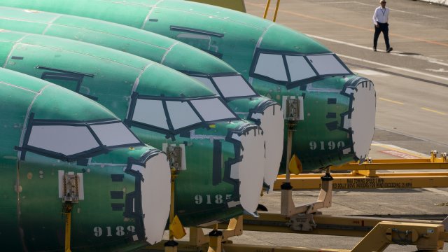 ЕС готовит обязанности по импорту самолетов и автомобилей США в результате переговоров