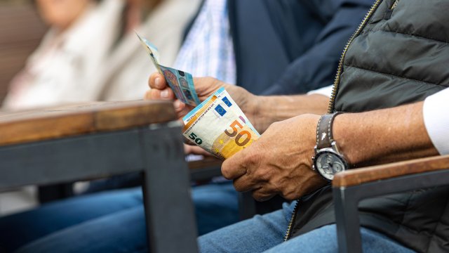 Н. Станчев, ABZ: сам евро не может привести к повышению страховых цен