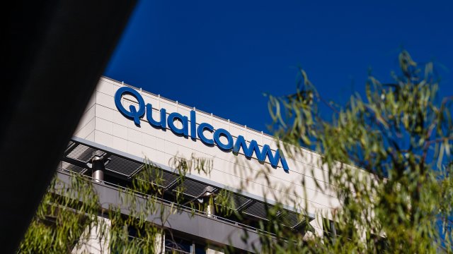 Qualcomm дал плохой прогноз доходов от возобновления опасений обязанностей