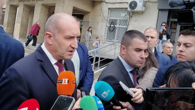 «Болгария выбрала свой европейский путь»: политики объединяются против референдума Радева