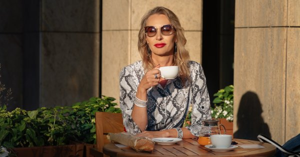 5 основных элементов летнего гардероба для каждой женщины старше 50