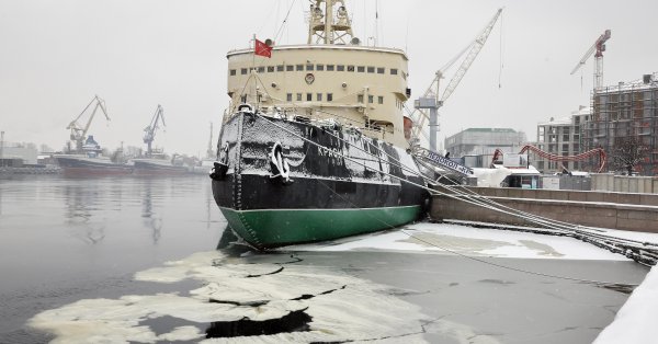 Почему американское арктическое доминирование зависит от развертывания ядерных заводчиков?