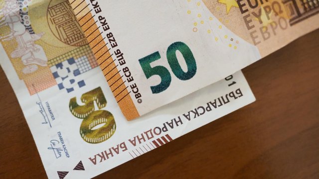 Эмиль Калчев: Более сильный рост в области евро также является следствием денежно -кредитной политики ЕЦБ.