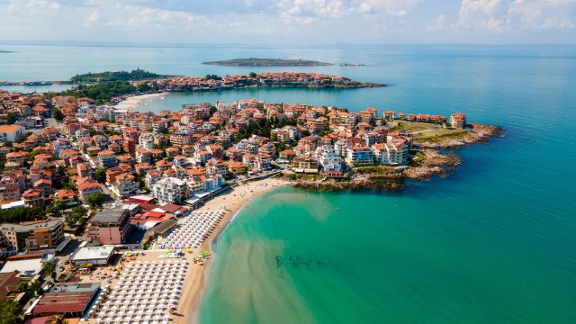Pomorie - самый дорогой приморский курорт в нашей стране, который купит студию, Нессар - для жилища с двумя шнусами