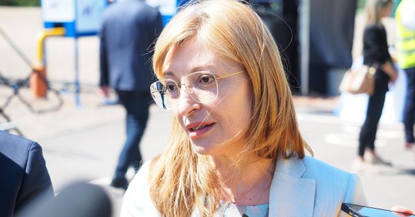 Захариева: Присоединение к европейской зоне сделает болгар более богатыми
