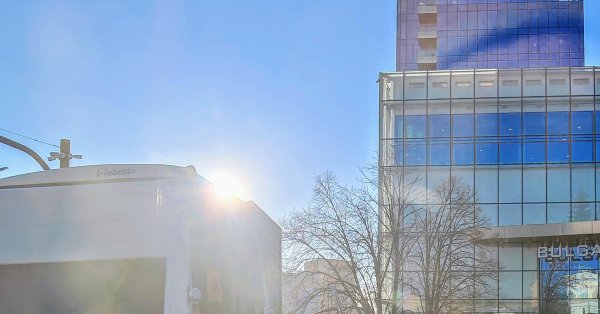 Время сегодня: солнечно, с максимальной температурой до 35 °