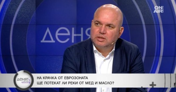 Владислав Панев: правительство тратит намного больше, чем собирает