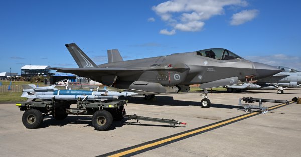 Британия покупает у бойцов США F-35A с ядерным оружием