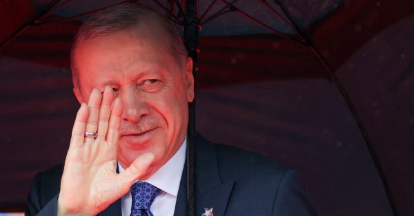 Отрицал обвинения в плохом здоровье президента Эрдогана