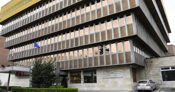 И симфонический оркестр BNR находится в готовности протеста