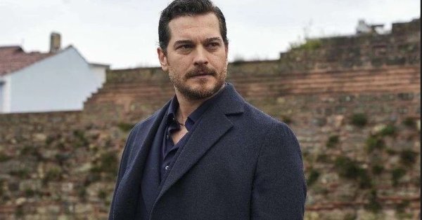 Звезда турецкого сериала взяла наше гражданство