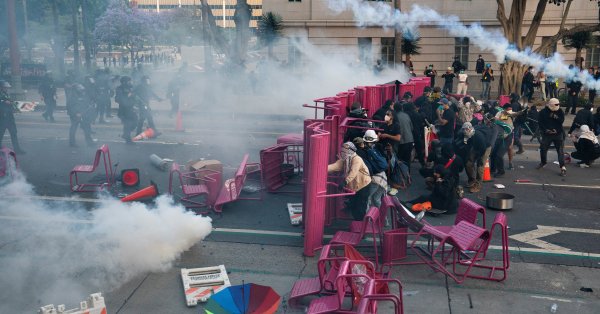 Трамп для протестов в Лос -Анджелесе: беспорядки, они плюют, мы ударили