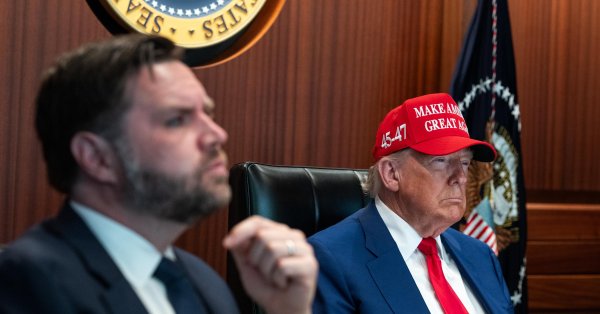 Джей Ди Вэнс: Иран больше не может создавать ядерное оружие