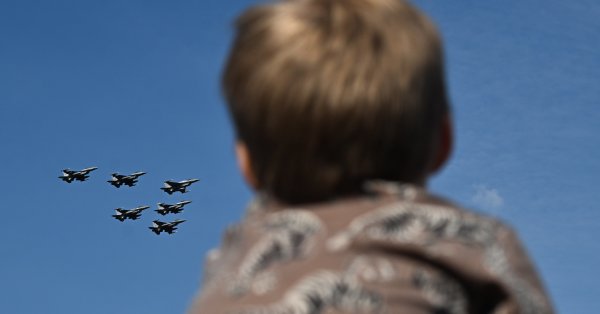 Польша подняла истребители из -за российских ударов по Украине