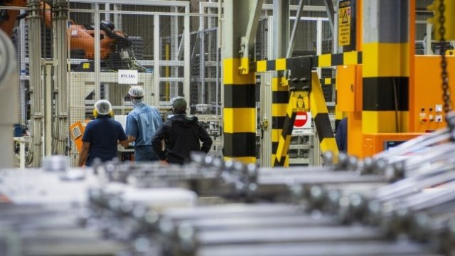 Экономист: ВВП Болгарии переходит от инвестиций