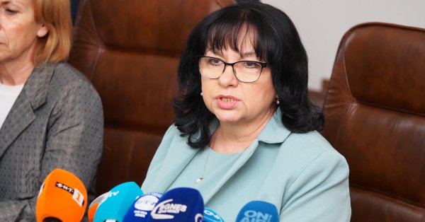 Петкова: Кабинет не допустит неоправданного повышения цены
