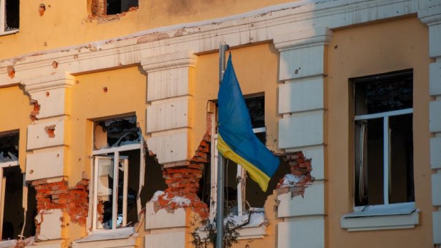 Россия осуществила свою самую мощную атаку на второй по величине город в Украине
