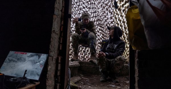 Украинские бойцы из «Пик-шлеберс» освоили видео искусства бомбардировщиков-фургонов