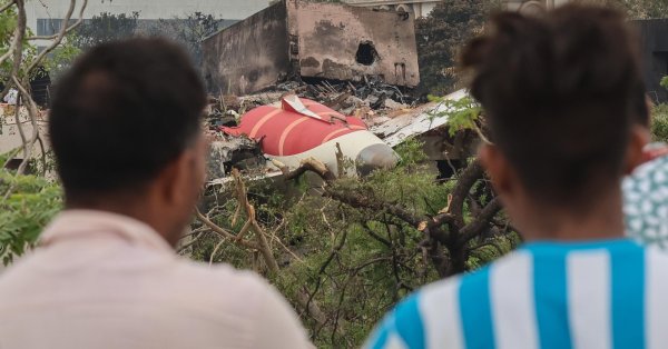 Авария самолета в Индии пробудила теории заговора в отношении Boeing