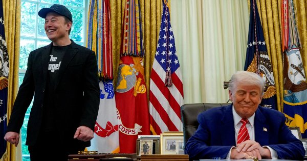 Война между Маск и Трампом может положить конец слухам о покупке правды