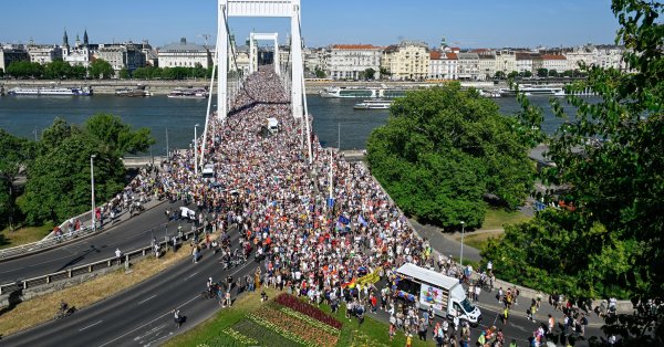 Организаторы могут похвастаться: Будапештская гордость собрала почти 200 000 фотографий участников