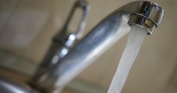 Неудовлетворенность в Пернике: из фонтанов облачные водные пробежки