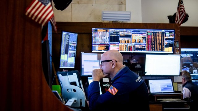 S & P 500 прервал трехдневную положительную серию