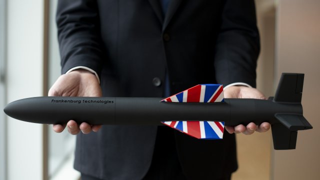 Британия построит как минимум 6 новых заводов с оружием