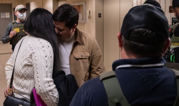 Иммиграционный беспорядок США показывает, что они терпят неудачу как верховенство закона