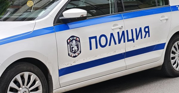 Отец угрожал ножом, его дочь