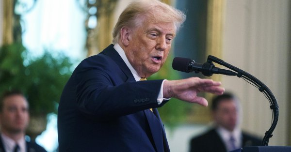 Трамп меняет Coca-Cola, будет использовать тростник вместо кукурузного сиропа