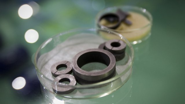 Китай обещает более жесткие меры против контрабанды стратегических минералов