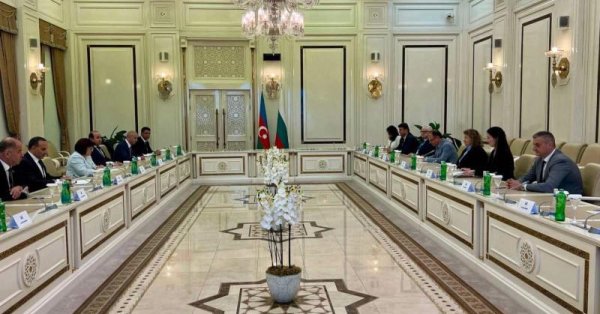 Болгария и Азербайджан провели политические консультации