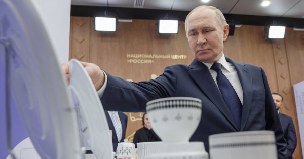 Как Путин формирует русские мнения?