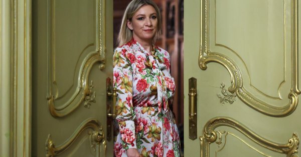 Захарова для дела с любимым дирижером Путина: не бросайте жемчужину перед свиньями