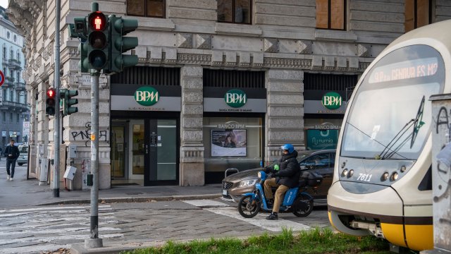 ЕС критиковал Италию из -за строгих условий, связанных с соглашением между UniCredit и Banco BPM