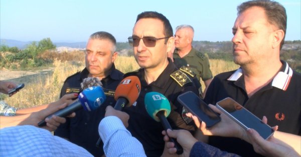 Мы ожидаем 4 вертолета и 2 самолета для борьбы с пожарами