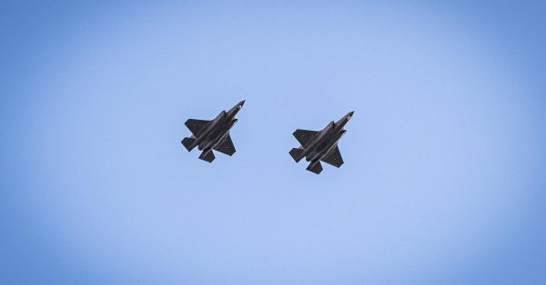 Зачем, военно -воздушные силы США нужны более тяжелые истребители?