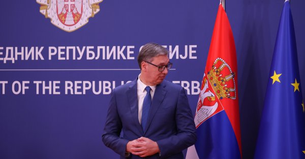 Вучич простит женщину, которая пыталась управлять студентом