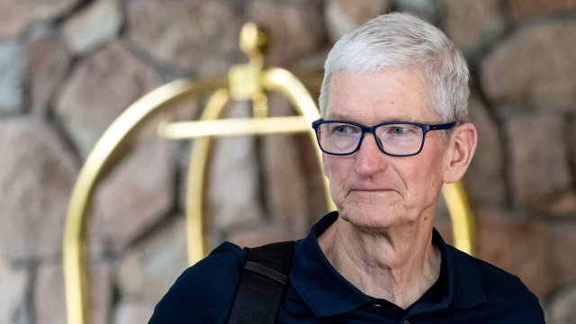 LightShed: Apple должно рассмотреть возможность изменения Тима Кука