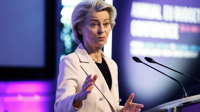 Урсула фон дер Лейн сталкивается с недоверием в Европейском парламенте