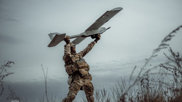 Украина продолжает свои удары по территории России, включая новые дроны