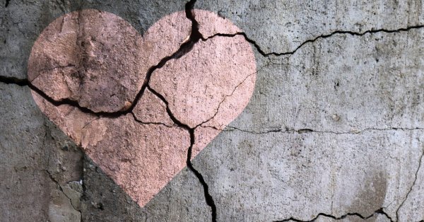 Почему женщины оставляют хороших мужчин?