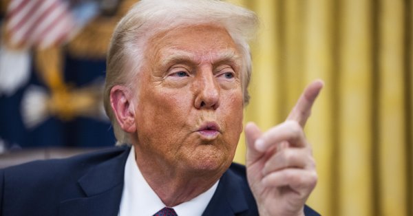 Трамп одобрил отправку оборонительного оружия в Украину