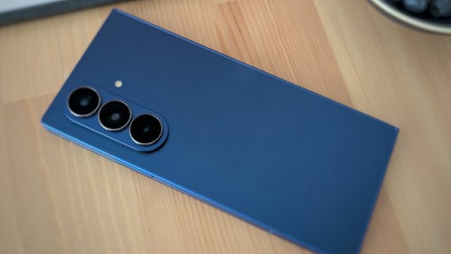 Galaxy Z Fold7-Thinner, быстрее и постоянно удобно