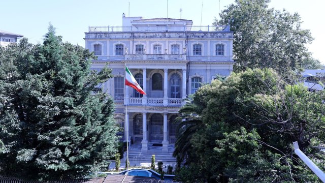 Британия, Германия и Франция согласились с Ираном попытаться возобновить ядерные переговоры
