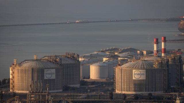 Цена на газ в Европе находится близко к двум неделю из -за жаркой погоды в Азии